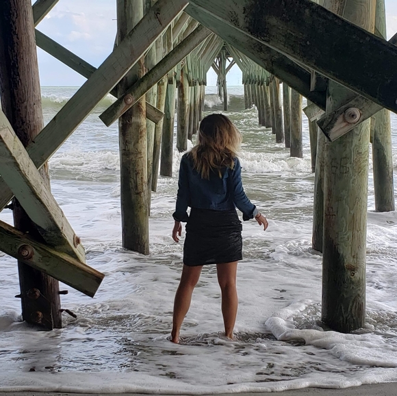 Meet your Posher, MONTREALPOSHER - Picture 1 of 1